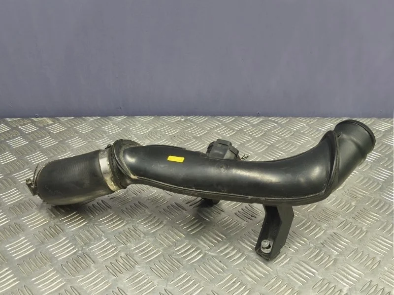 Патрубок интеркулера volkswagen Passat 2010 1K0145770N B6 CDA