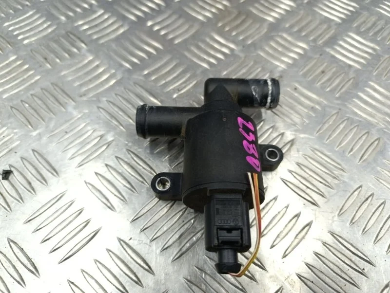 Клапан отопителя Audi A5 2012 4H0121671G 8T CDN