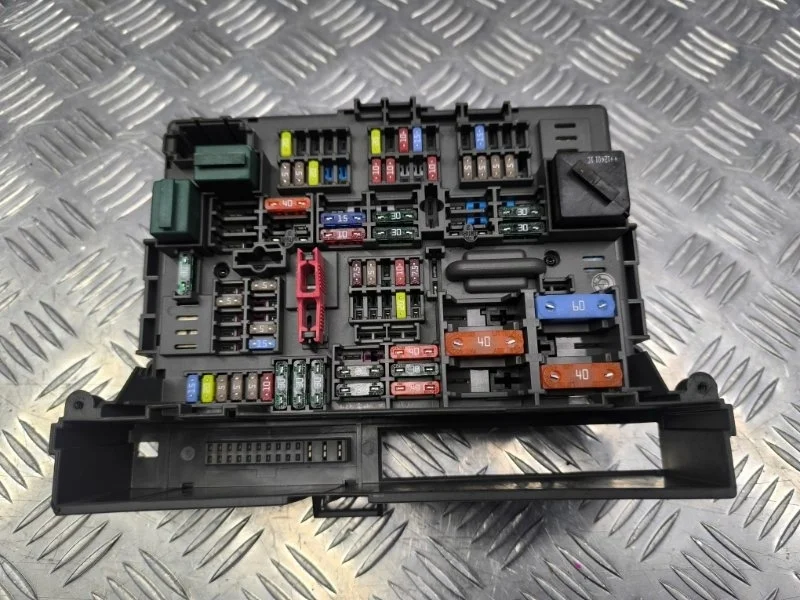Блок предохранителей BMW X1 2012 61149119445 E84 N20B20A