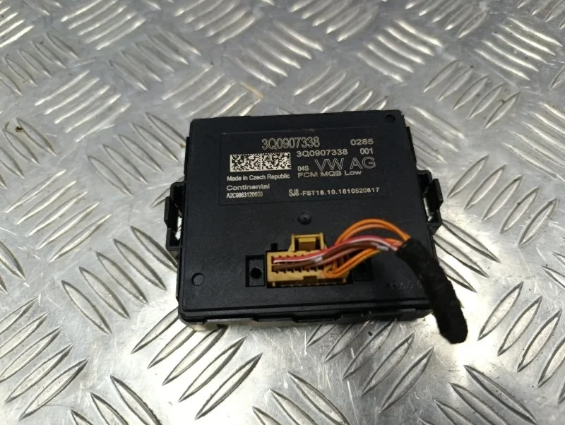 Блок управления светом volkswagen Passat 2017 3Q0907338 B8 CHH