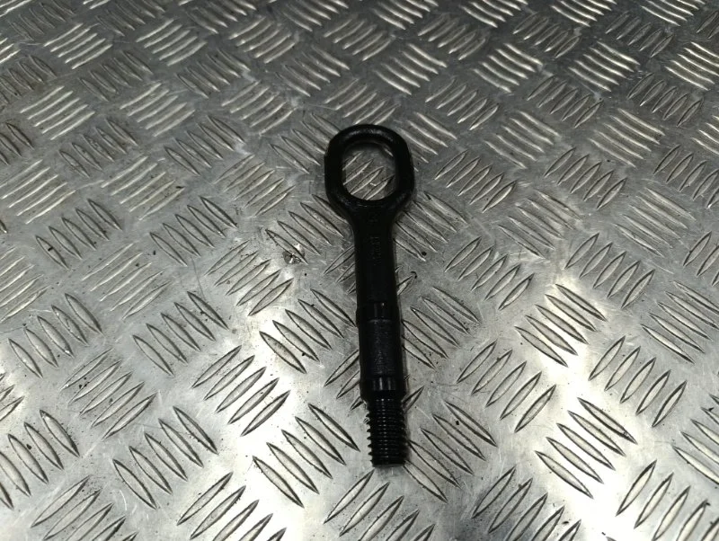 Петля буксировочная Audi A3 2008 1T0805615A 8P CCZ