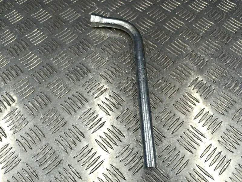 Ключ балонный Audi A3 2008 8N0012219 8P CCZ