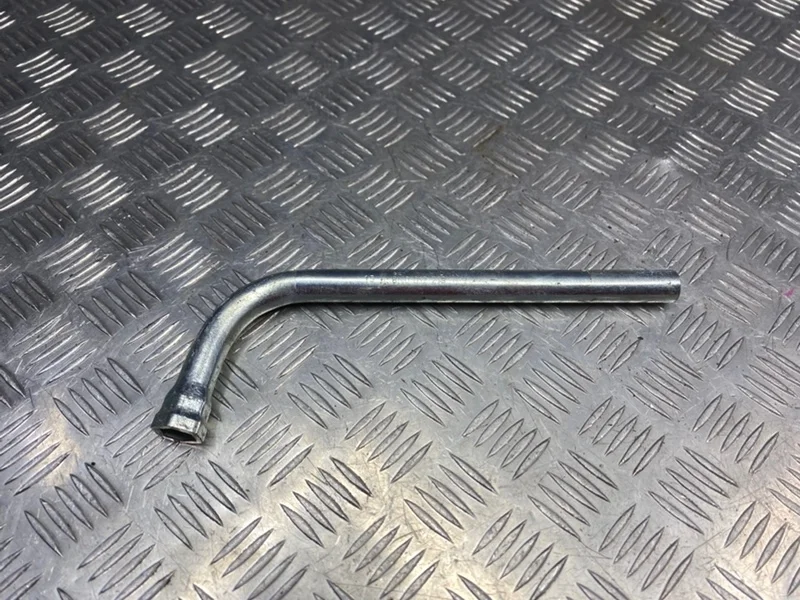 Ключ балонный Audi A6 2010 8N0012219 C6 CCE