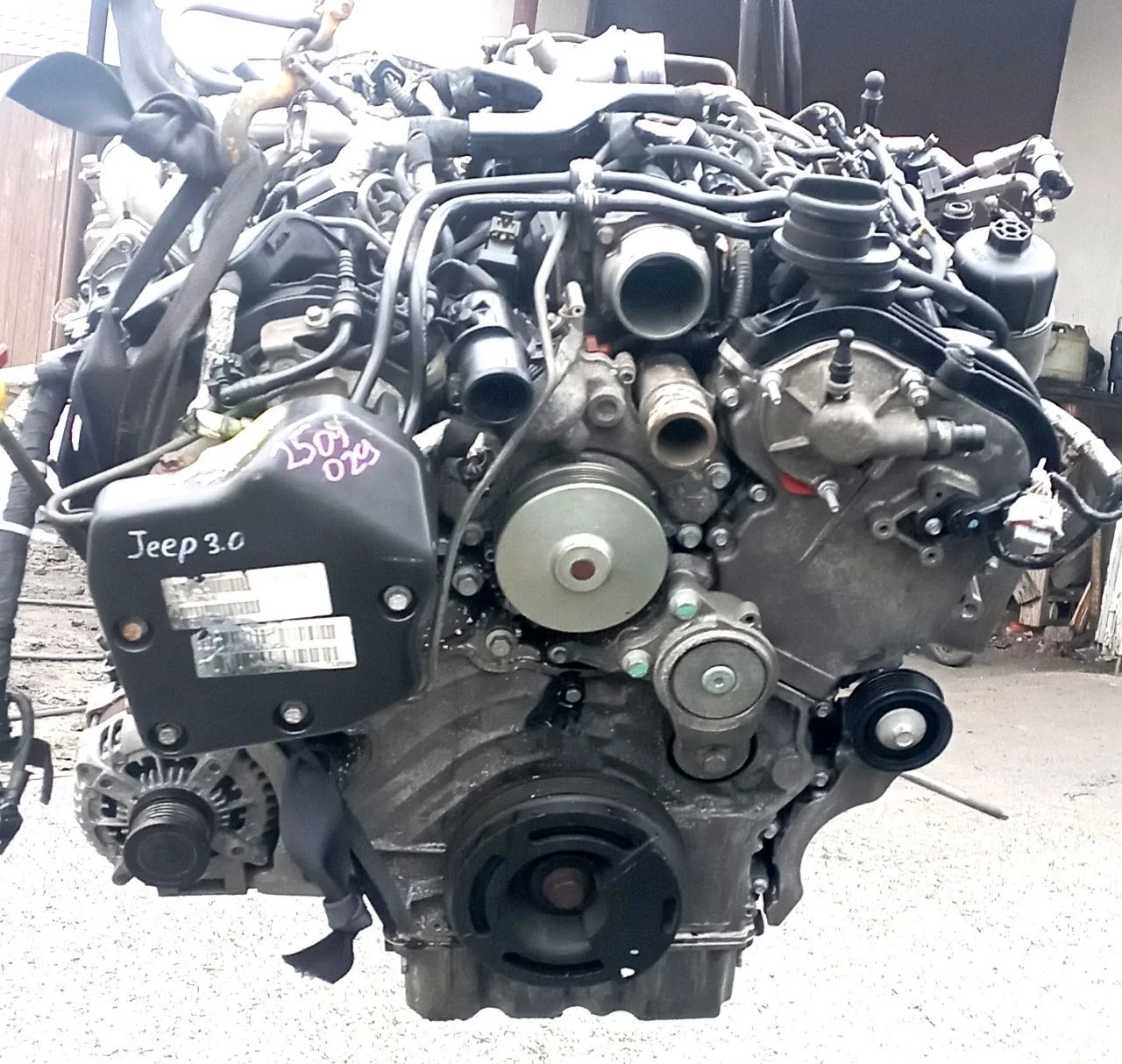Двигатель Jeep Grand Cherokee 2012 Дизель CRDI  EXF, VM23D, EXN