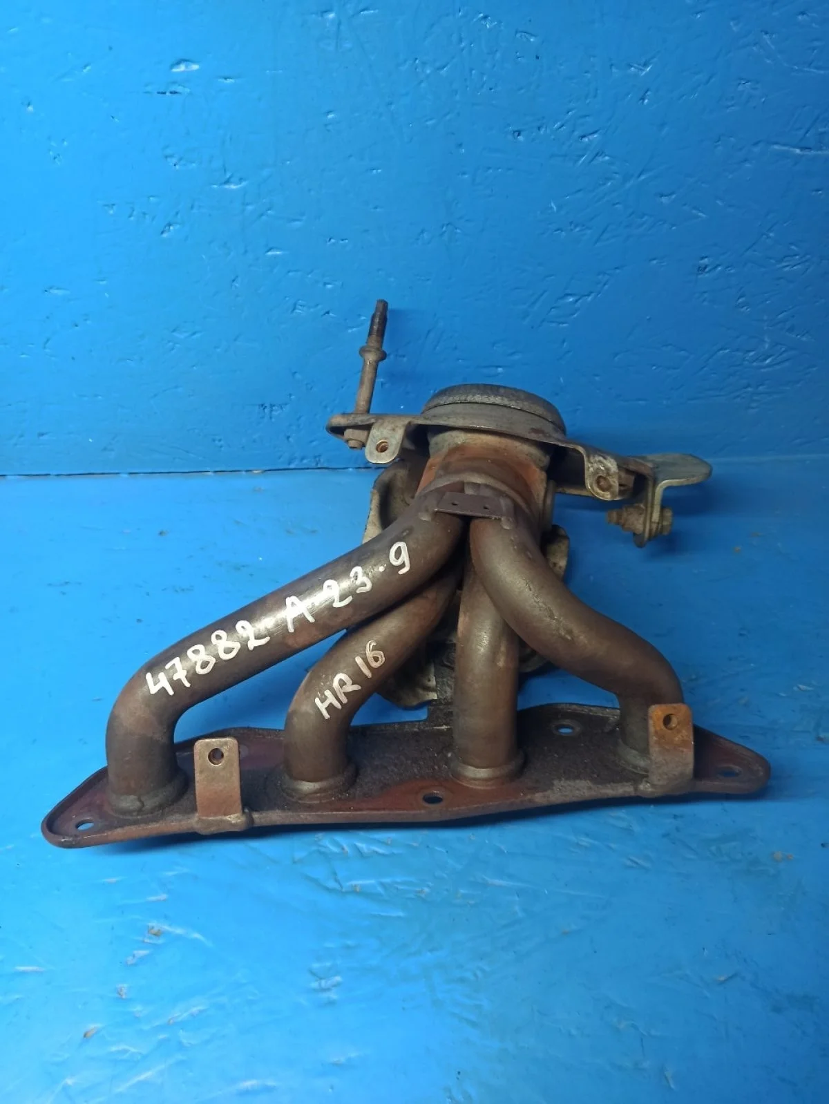 Коллектор выпускной Nissan Tiida C11 (2004—2012)