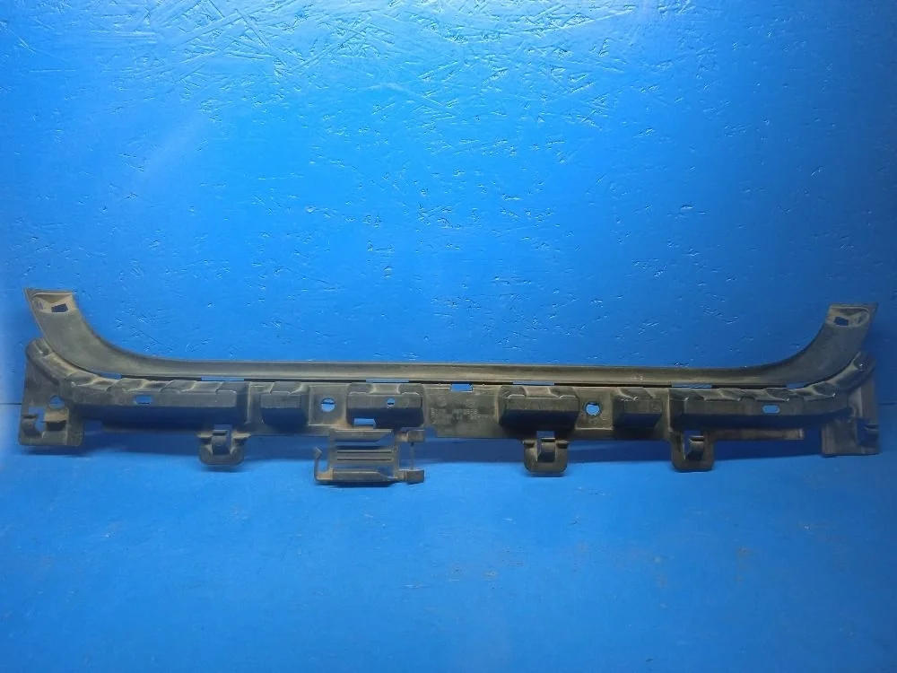 Кронштейн крепления заднего бампера центральный BMW 3 серия E90/E91/E92/E93 рестайлинг (2008—2013)