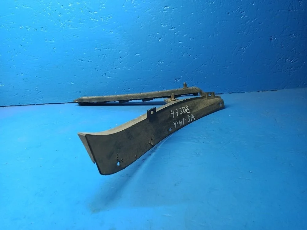 Кронштейн крепления заднего бампера левый Volkswagen Passat B5 (1996—2001) B5 3b5807393a Лево Зад ADR 1.8, AHL, ANA