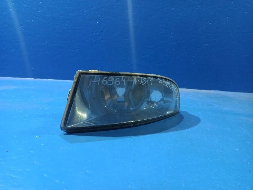 Фара противотуманная левая Skoda Octavia II рестайлинг (2008—2013) TMBCK41Z0BB154114 1z0941699c Лево Перед CDAA