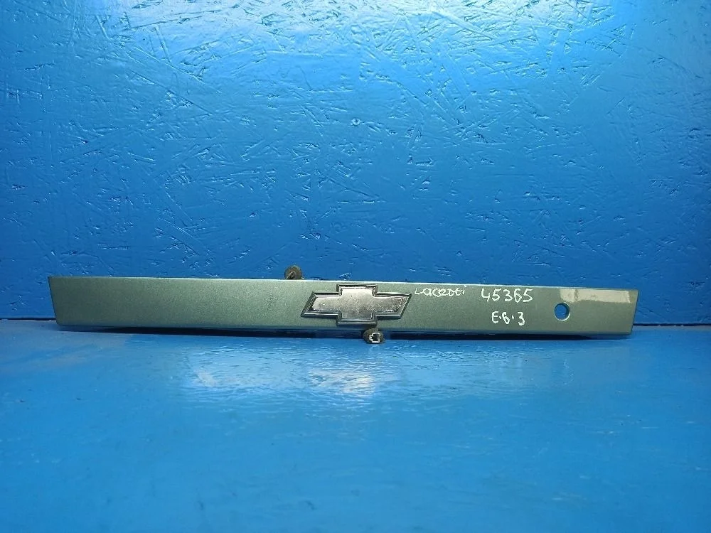 Накладка на крышку багажника (бленда) Chevrolet Lacetti I (2004—2013)  96545762  Зад F16D3