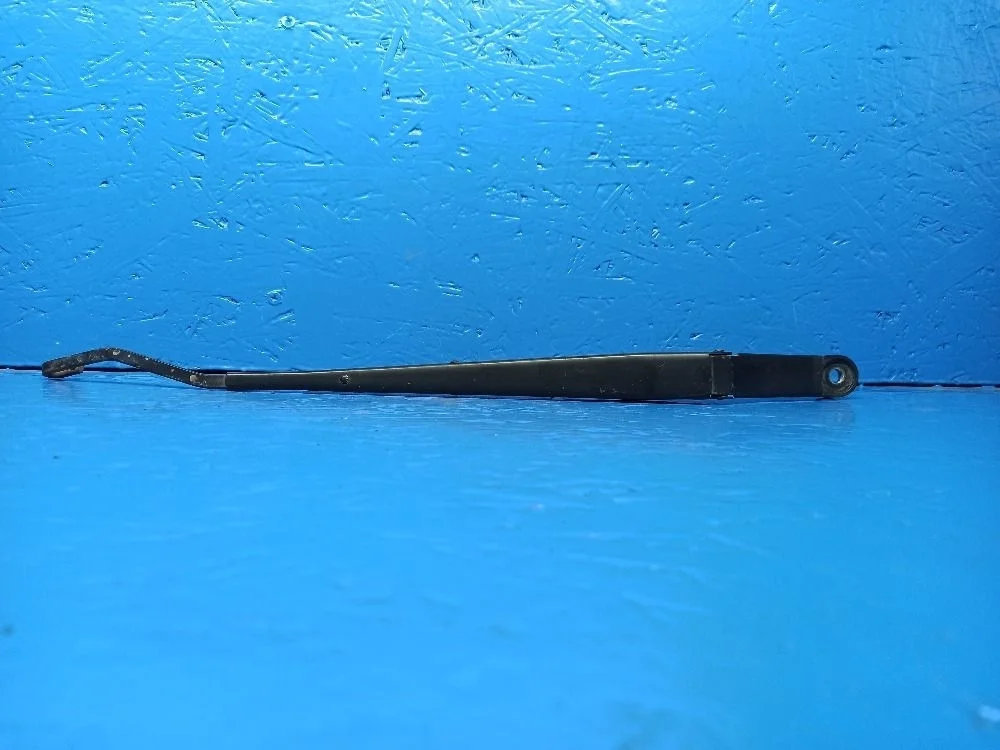 Поводок стеклоочистителя передний правый Chevrolet Aveo I рестайлинг (2006—2012)  96543068 Право Перед F14D4 0236804KA