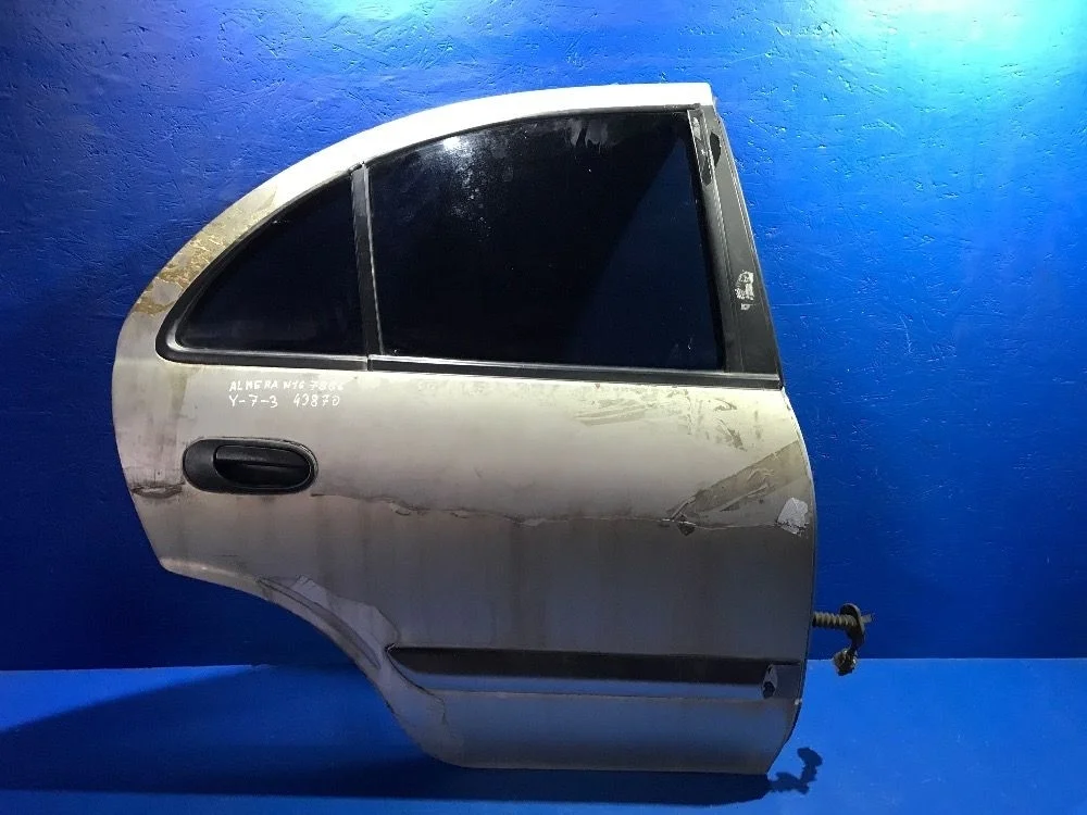 Дверь задняя правая Nissan Almera N16 рестайлинг (2002—2006) N16 2 поколение 821009M730 Право Зад QG18DE 4216730