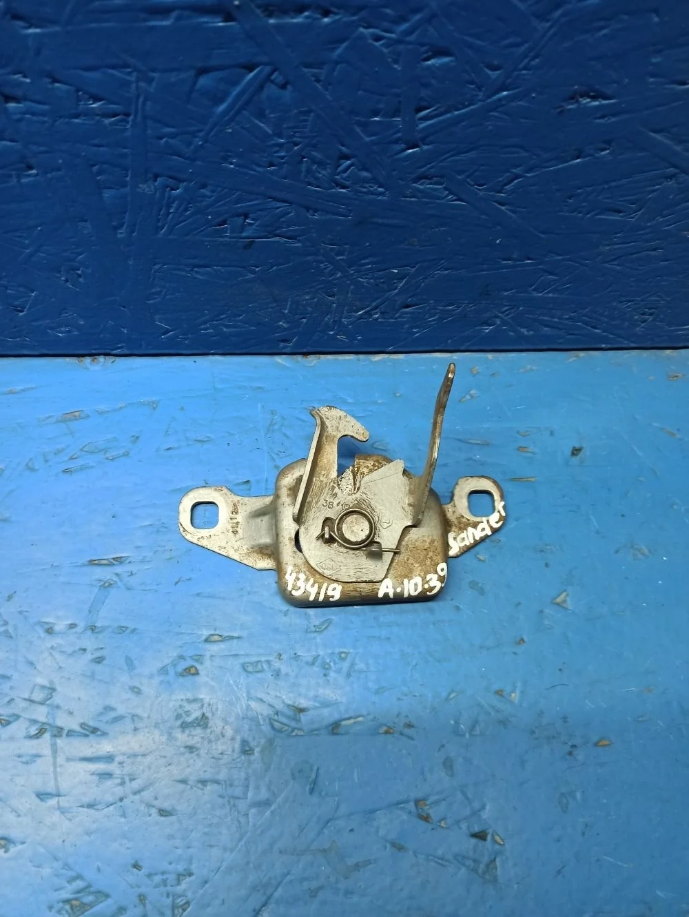 Замок капота Renault Sandero I (2009—2014) BS12 6001547332  Перед K7J710   UK28603