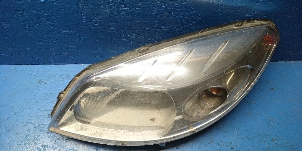 Фара левая Renault Sandero I (2009—2014) BS12 8200733878 Лево Перед K7J710   UK28603