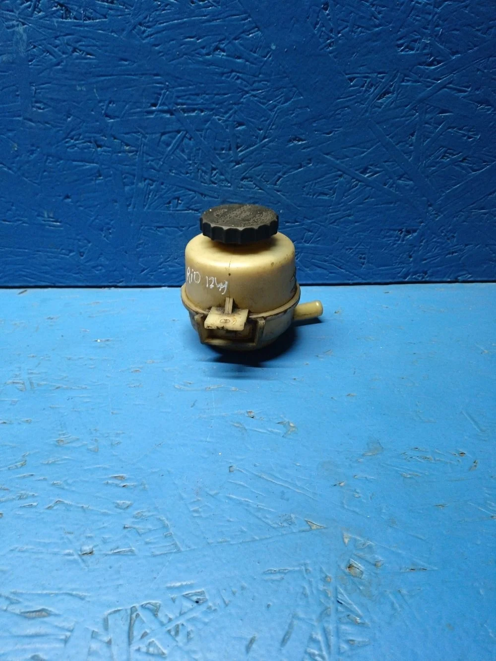 Бачок гидроусилителя (ГУР) Kia Rio I (1999—2002) KNEDC243216031249 57150FD000   A5D 089062