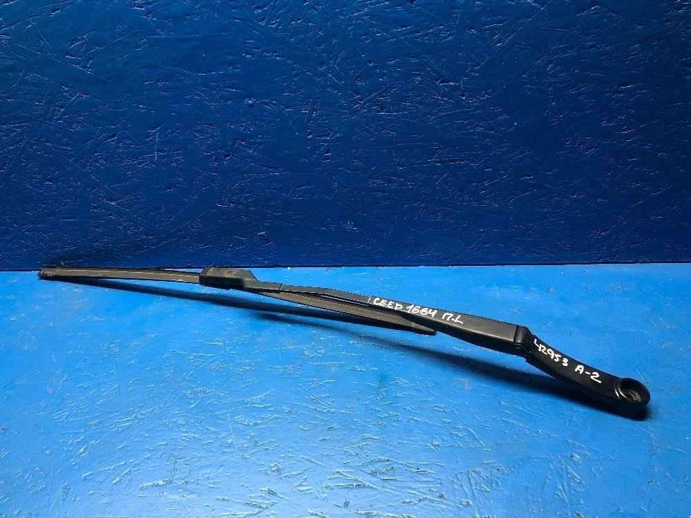 Поводок стеклоочистителя передний левый Kia Ceed ED (2006—2010)