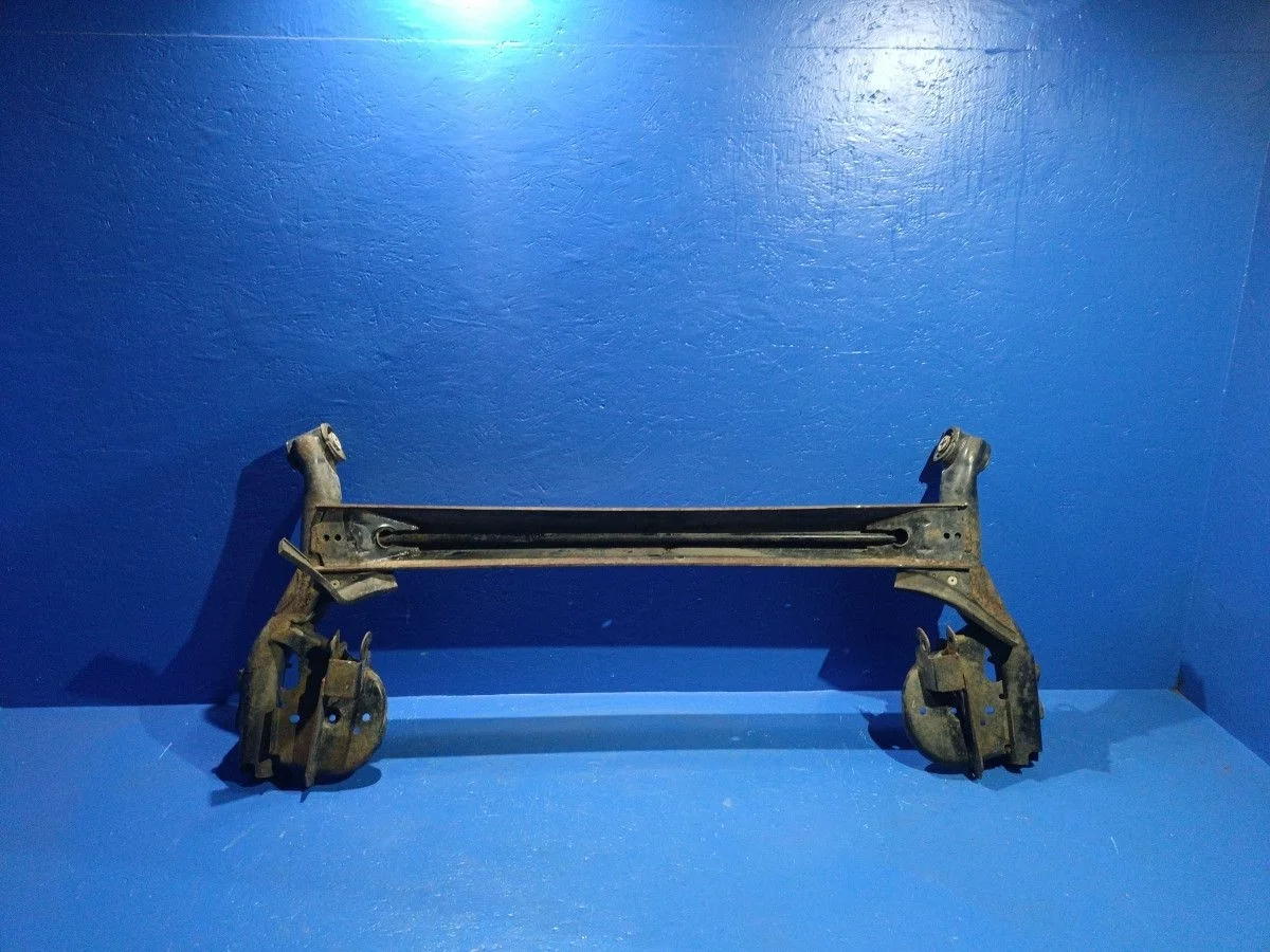 Балка задняя Renault Kangoo II (2007—2013) KW0 555119302R  Зад