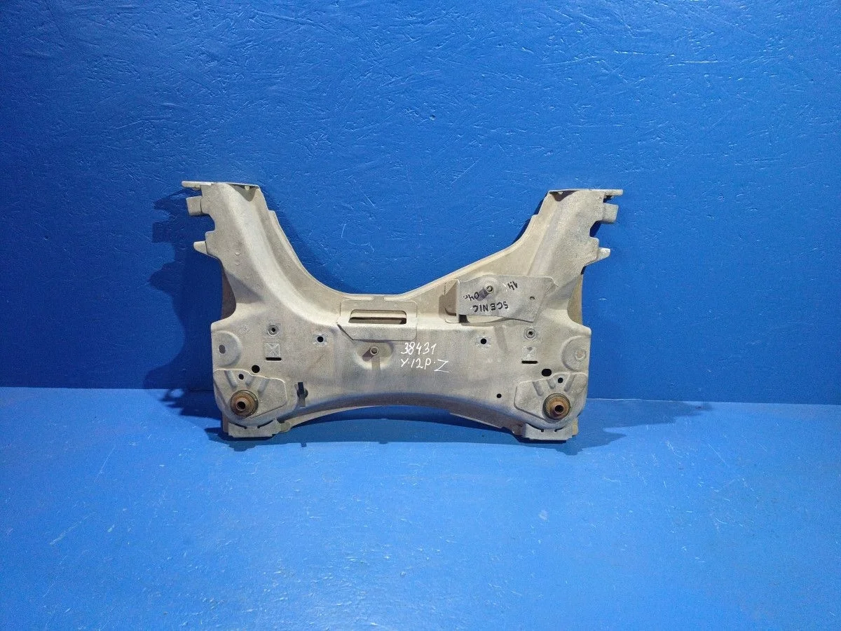 Балка подмоторная (подрамник) Renault Scenic II (2003—2006) JM JM0C JM0F JM16 JM02 8200742904  Перед