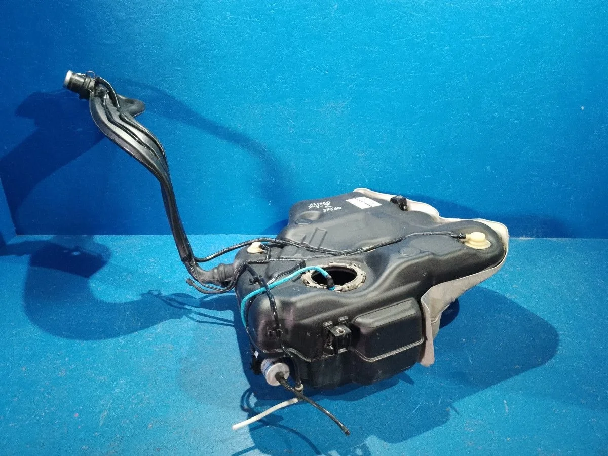 Топливный бак Audi A3 8P рестайлинг (2004—2008) 8PA 1K0201075AM