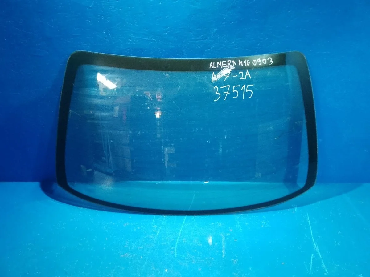 Стекло заднее Nissan Almera N16 рестайлинг (2002—2006) N16 2 поколение 797009M700  Зад