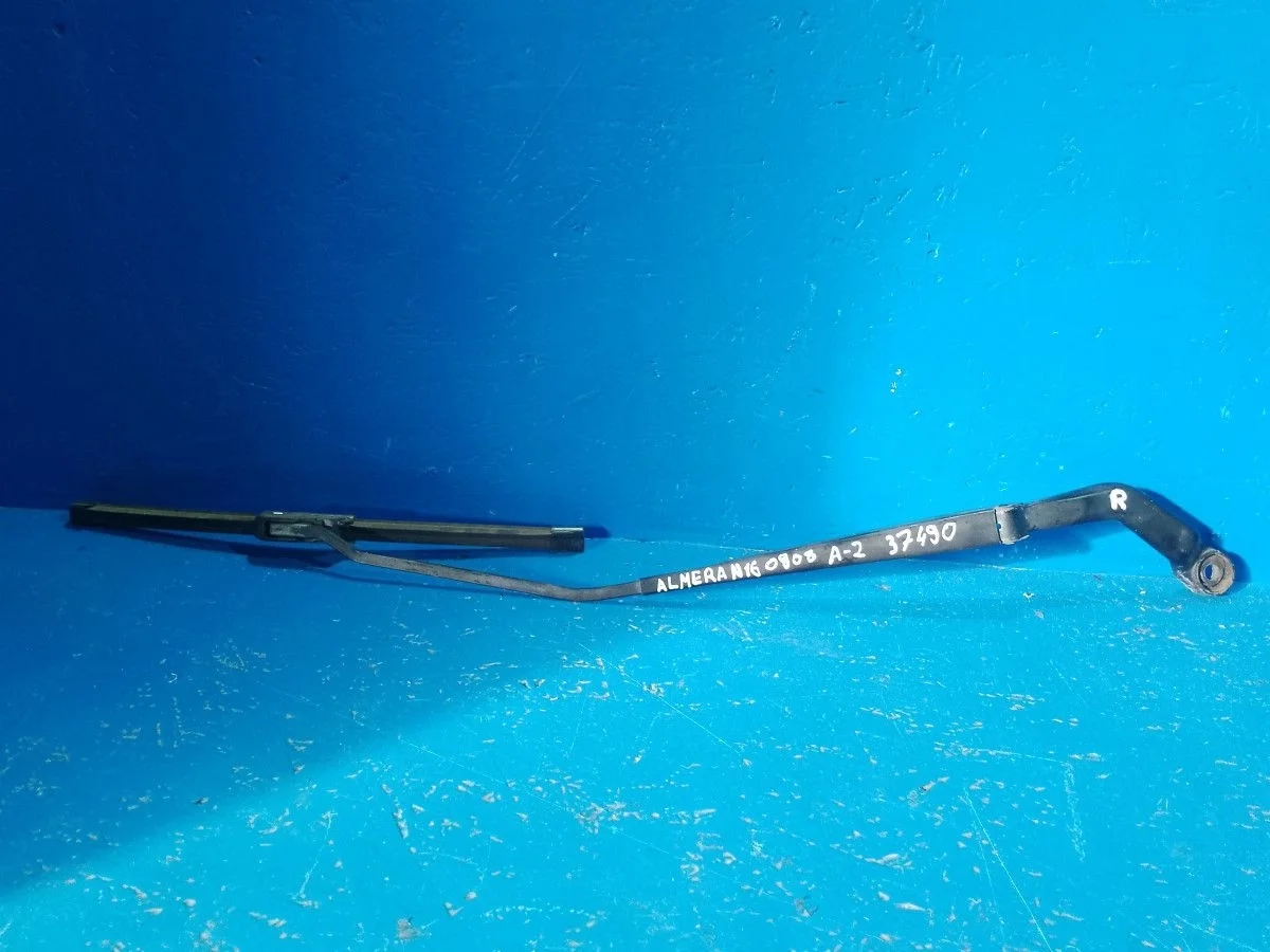 Поводок стеклоочистителя передний правый Nissan Almera N16 рестайлинг (2002—2006) N16 2 поколение 28886BN002 Право Перед