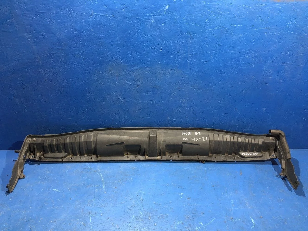 Жабо (планка под лобовое) Renault Fluence I (2009—2013) L30R L30T 668100012R