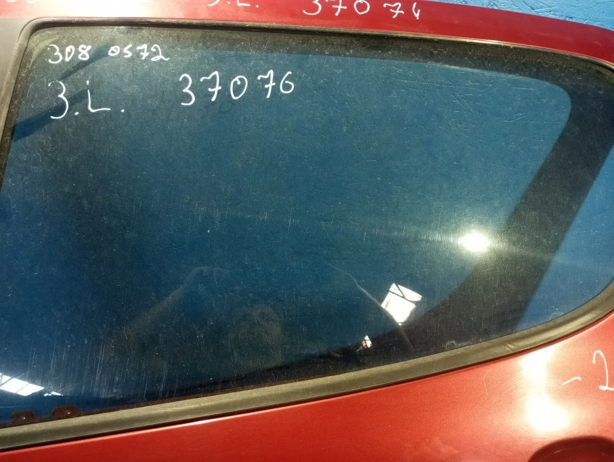 Стекло двери задней левой Peugeot 308 I (2007—2011) 4A/C 4B 4A 4E T7 9203HR Лево Зад 9HZ EP6  EP6C DW10BTED4 EP6DT