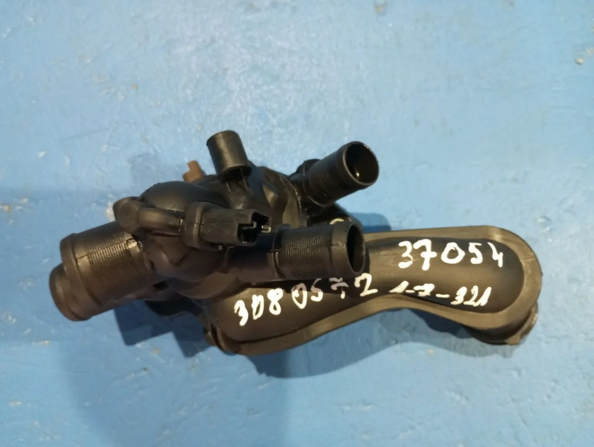 Корпус термостата Peugeot 308 I (2007—2011) 4A/C 4B 4A 4E T7 9810916880,  1336Z8  Перед EP6   EP3