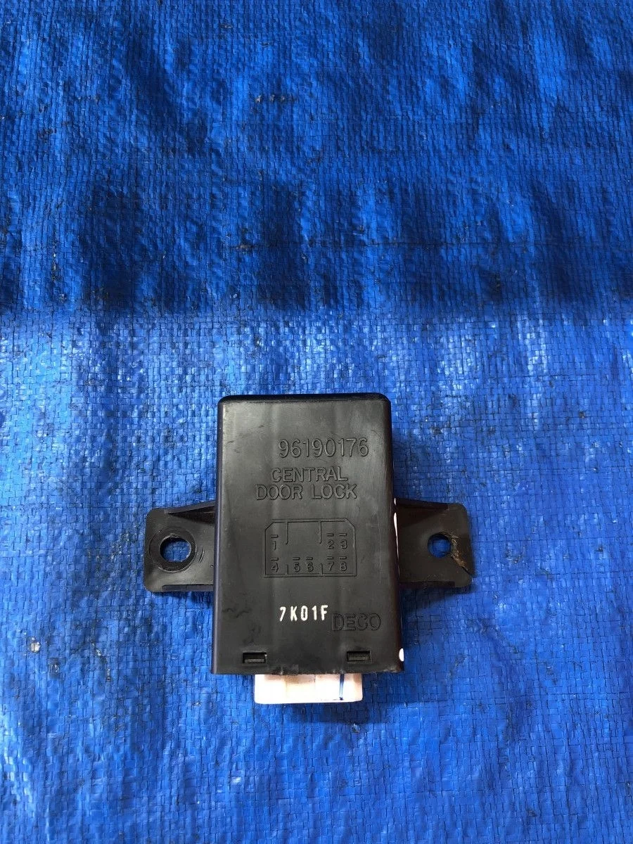 Блок управления центрального замка Chevrolet Aveo I (2003—2008) XUUNF197J80012571 96190176   F14D3 619971K