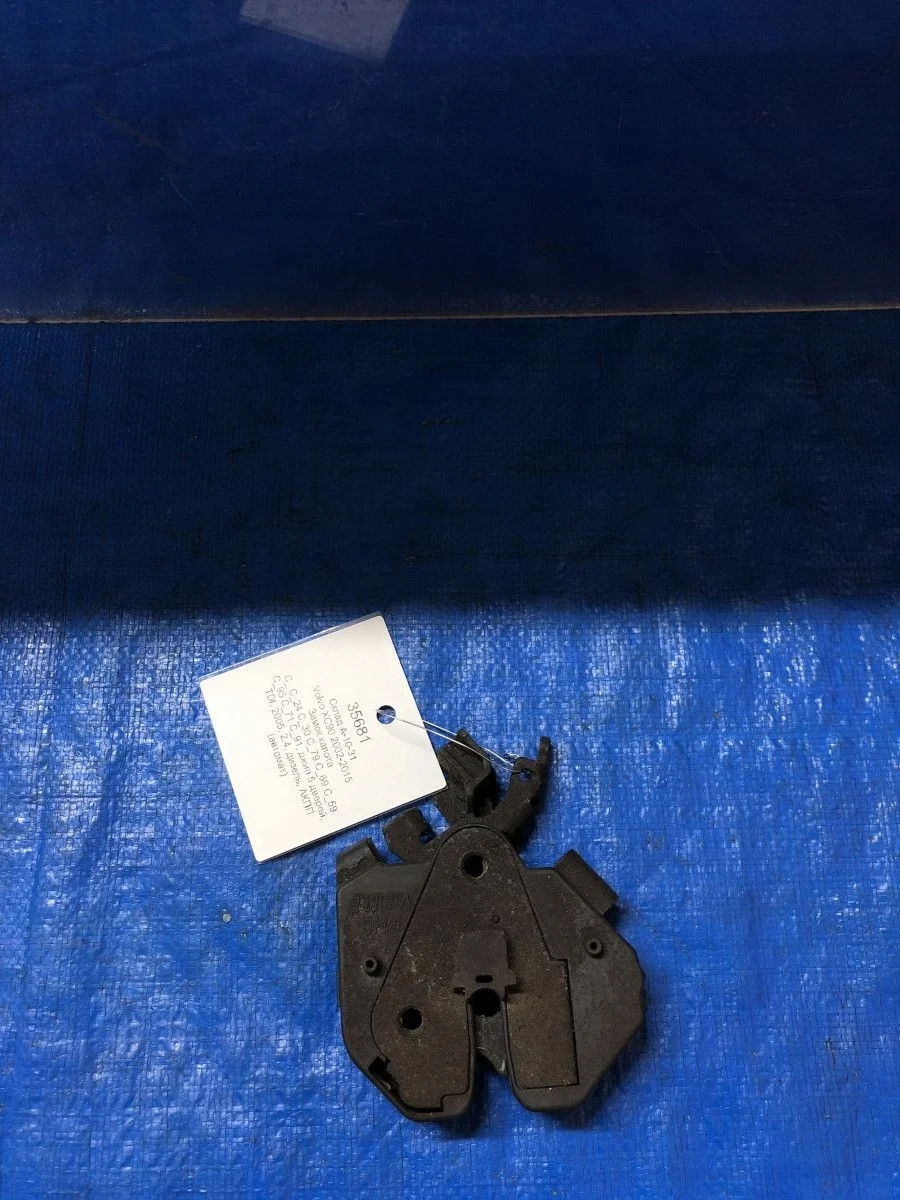 Замок капота Volvo XC90 I (2002—2006)