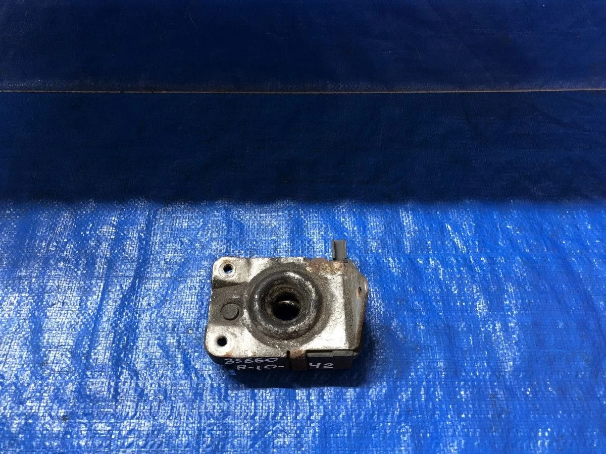 Замок капота BMW 5 серия E39 (1995—2000) E39 51238203859,  8203859,  51238185738,  Перед