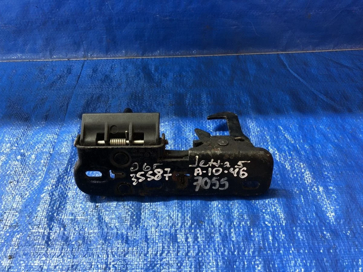 Замок капота Volkswagen Jetta V (2005—2011) 1K 1K2 1K0823480  Перед CAXA