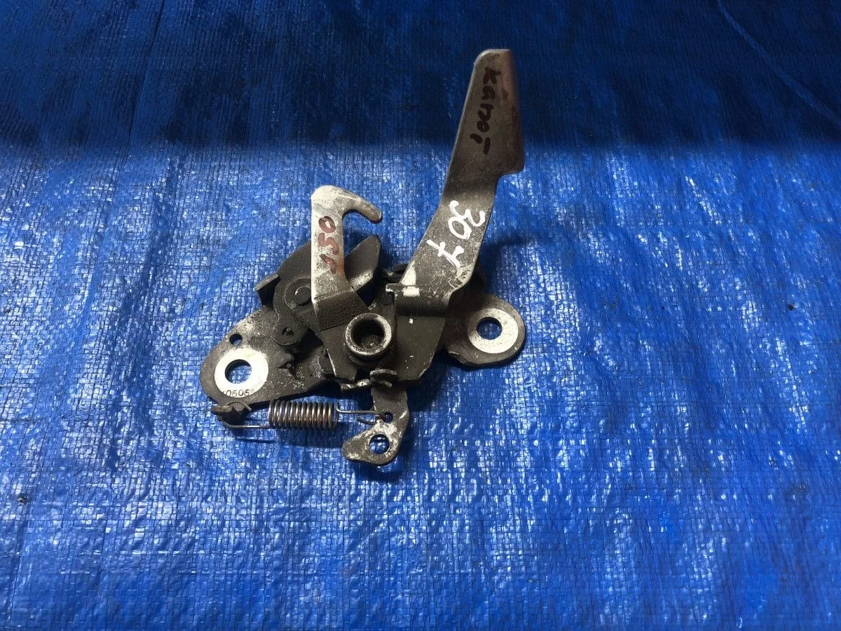 Замок капота Peugeot 307 3C (2001—2005) 3A 3C 7934A0  Перед