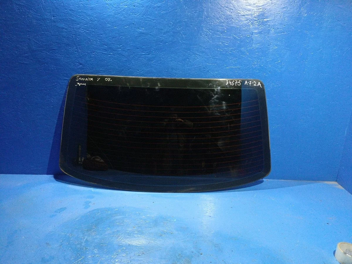 Стекло заднее Hyundai Sonata IV рестайлинг (2001—2012) EF 871113D001  Зад