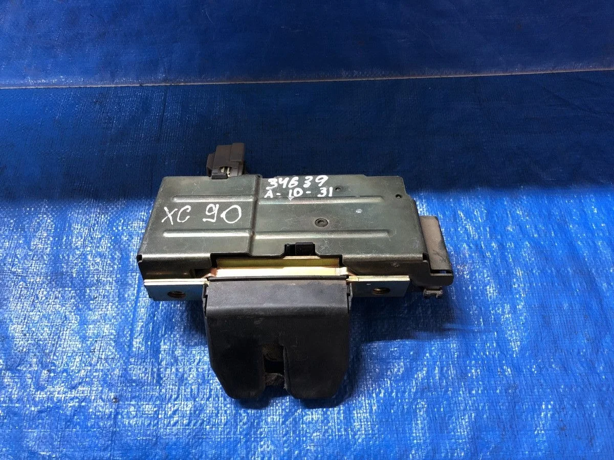 Замок багажника Volvo XC90 I (2002—2006)