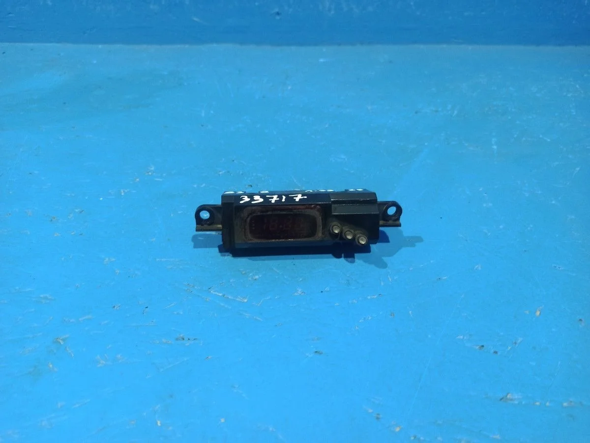 Консоль с часами Hyundai Accent II (1999—2012)