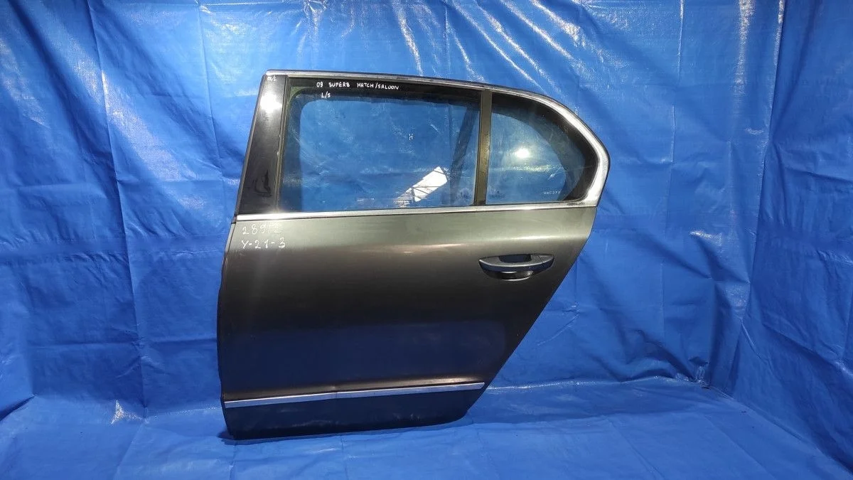 Дверь задняя левая Skoda Superb II (2008—2013)