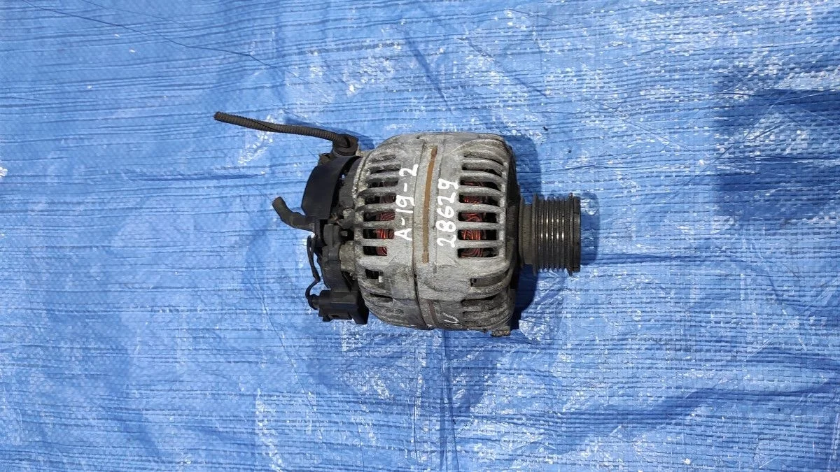 Генератор Volkswagen Passat B6 (2005—2010) 3C2 3C5 06F903023F   AXX; AVF; AWX BKE BPW BRD  BLB BRE BNA BRF  BPY; BWA; CAWB; CBFA; CCZA BMMBGU; BSE; BSF; CCSA; CMXA AXX; BPY; BWA; CAWB; CBFA; CCZA BDB; BMJ; BUB AXW; BLR; BLX; BLY; BMB; BVY; BVZ BKD; CBAB; CBEA; CFFB; CLJA