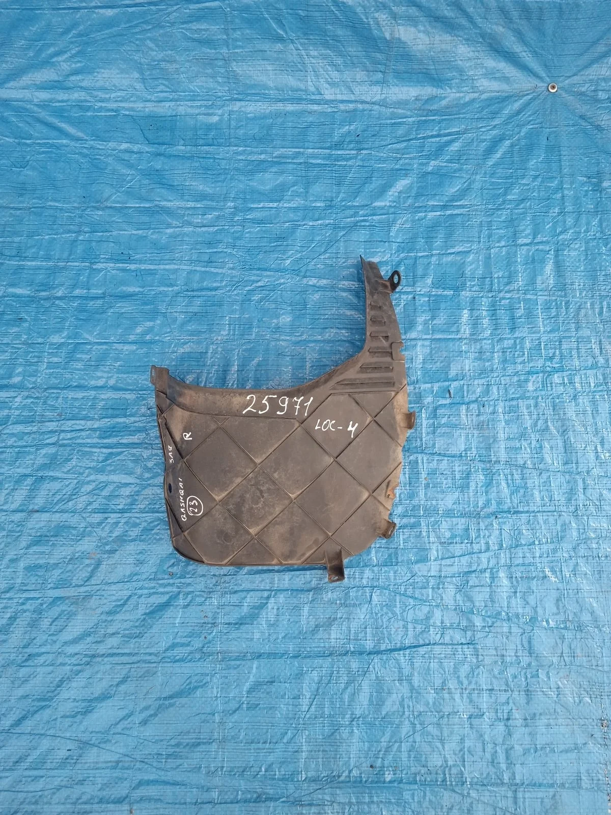 Подкрылок (локер) задний правый Nissan Qashqai I (2006—2010) SJNFBNJ10U1166948 78818JD00A Право Зад MR20DE