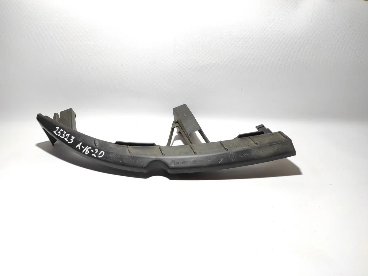 Кронштейн (крепление) фары правый Renault Scenic II (2003—2006) JM JM0C JM0F JM16 JM02 8200183758 Право Перед