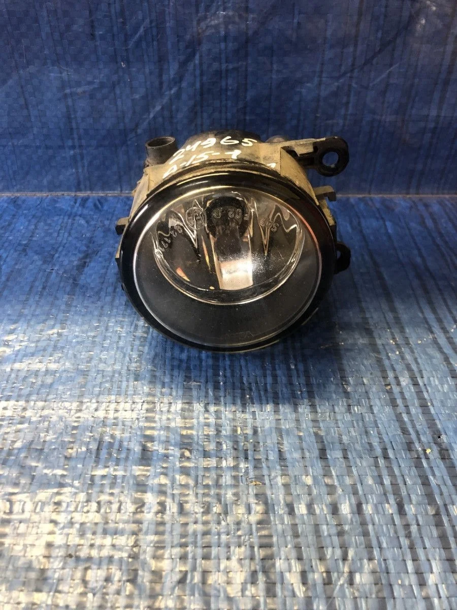 Фара противотуманная левая Renault Laguna II (2001—2005) BG0 BG0A BG0L BG1G BG0C BG0G BG0E BG00 8200074008 Лево Перед