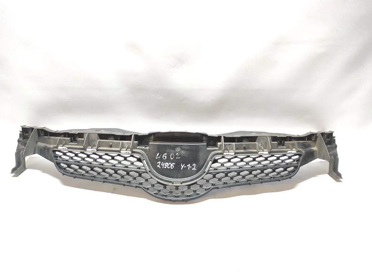 Решетка радиатора Toyota Auris E150 (2006—2010) NRE150 ZR150 ZZE150 5311112A00   1ADFTV 1ZRFE 2ZRFAE