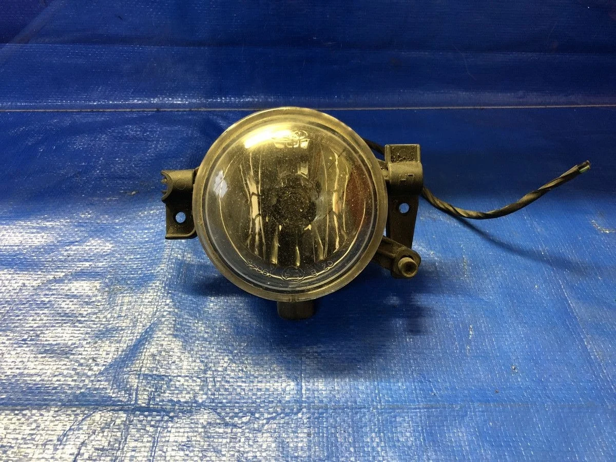 Фара противотуманная левая Ford Focus II (2005—2008)  1209177 Лево Перед ASDB