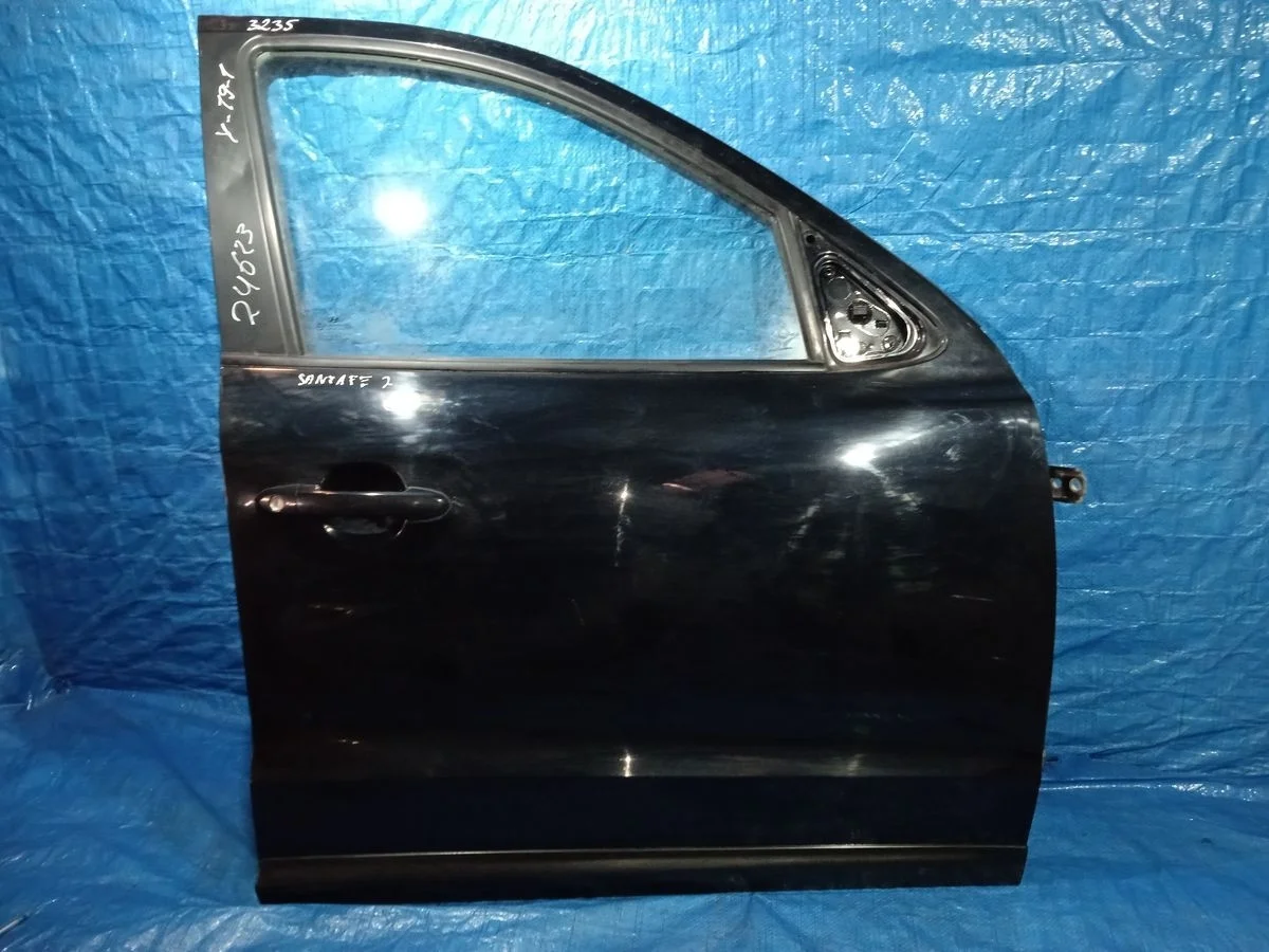 Дверь передняя правая Hyundai Santa Fe II (2005—2010) CM 760042B030 Право Перед