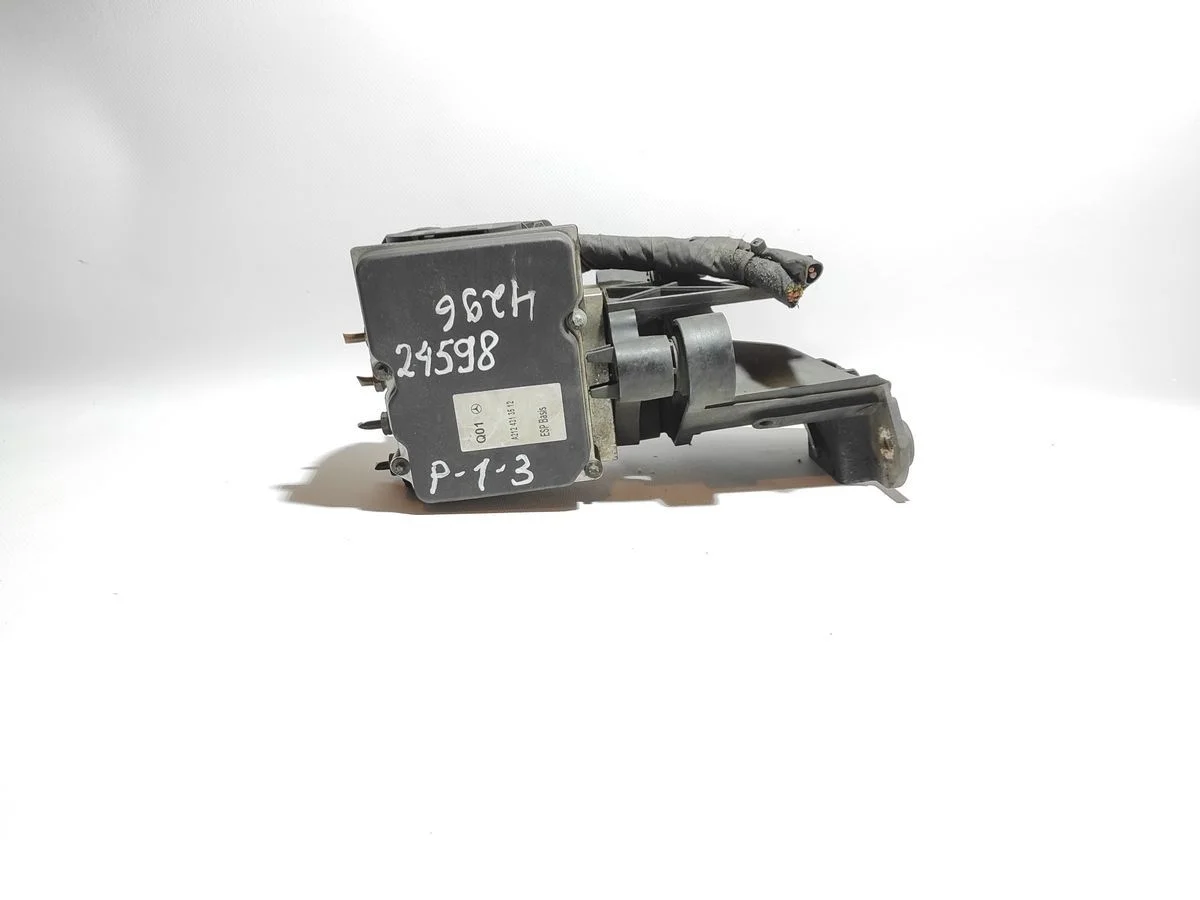 Блок (насос) ABS Mercedes-Benz E-класс W212/S212/C207/A207 (2009—2013) W212 A2124313512, 2124313512   OM651.925  OM651.925