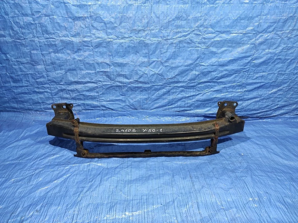 Усилитель переднего бампера Skoda Octavia II (2004—2009) 1Z 1Z3 1Z0807111  Перед