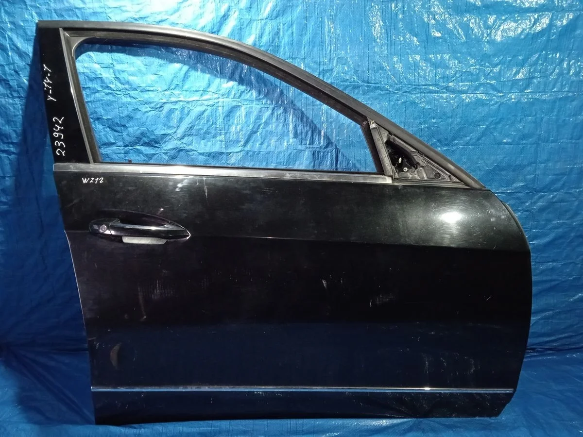 Дверь передняя правая Mercedes-Benz E-класс W212/S212/C207/A207 (2009—2013) W212 A2127200205,  2127200205 Право Перед M271.958 OM651.925