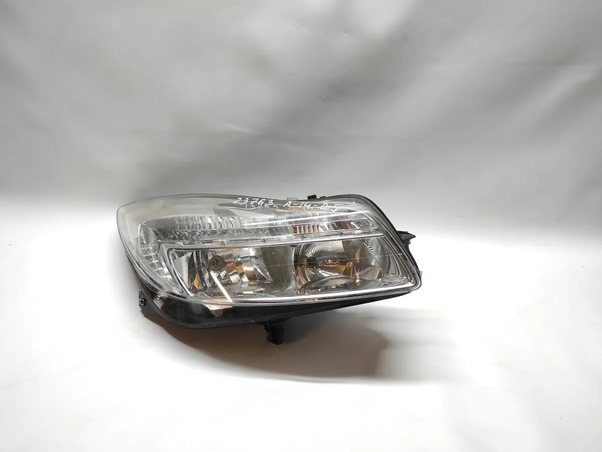 Фара правая Opel Insignia I (2008—2013) A , 1 поколение, G09 13226781 Право Перед A16XER A18XER