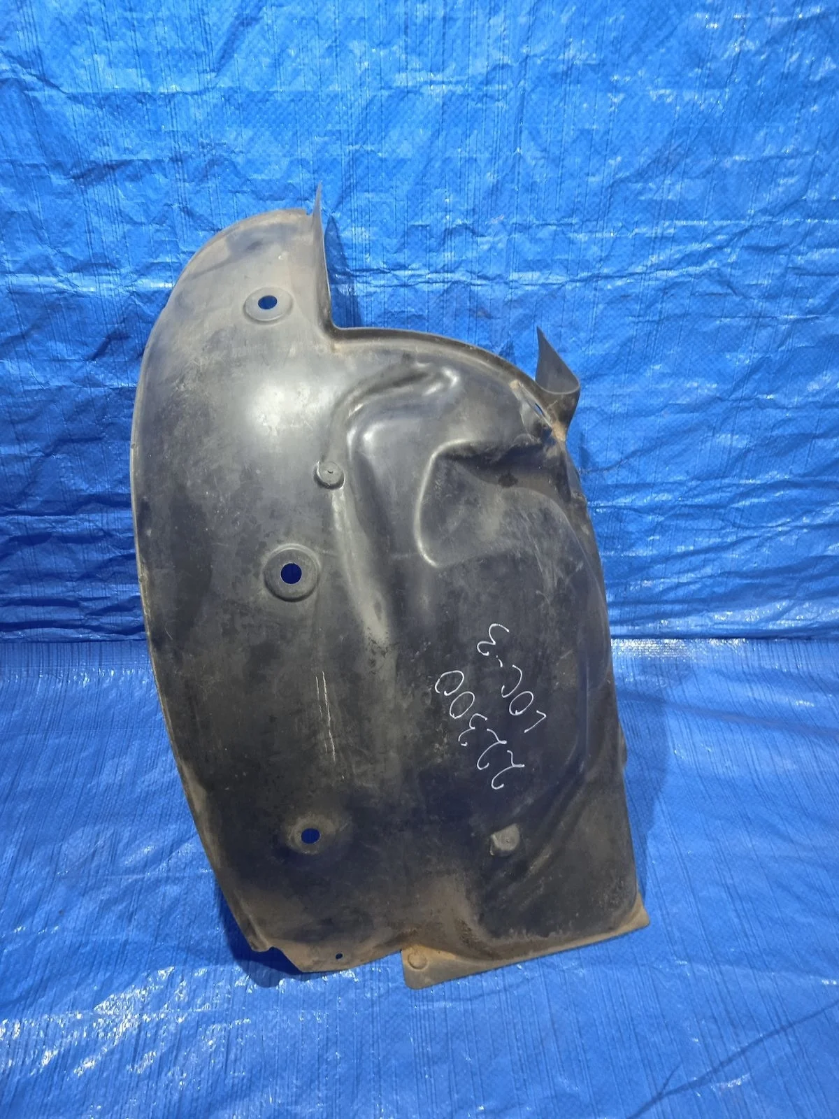 Подкрылок (локер) передний левый Renault Scenic II (2003—2006) JM JM0C JM0F JM16 JM02 8200136725 Лево Перед