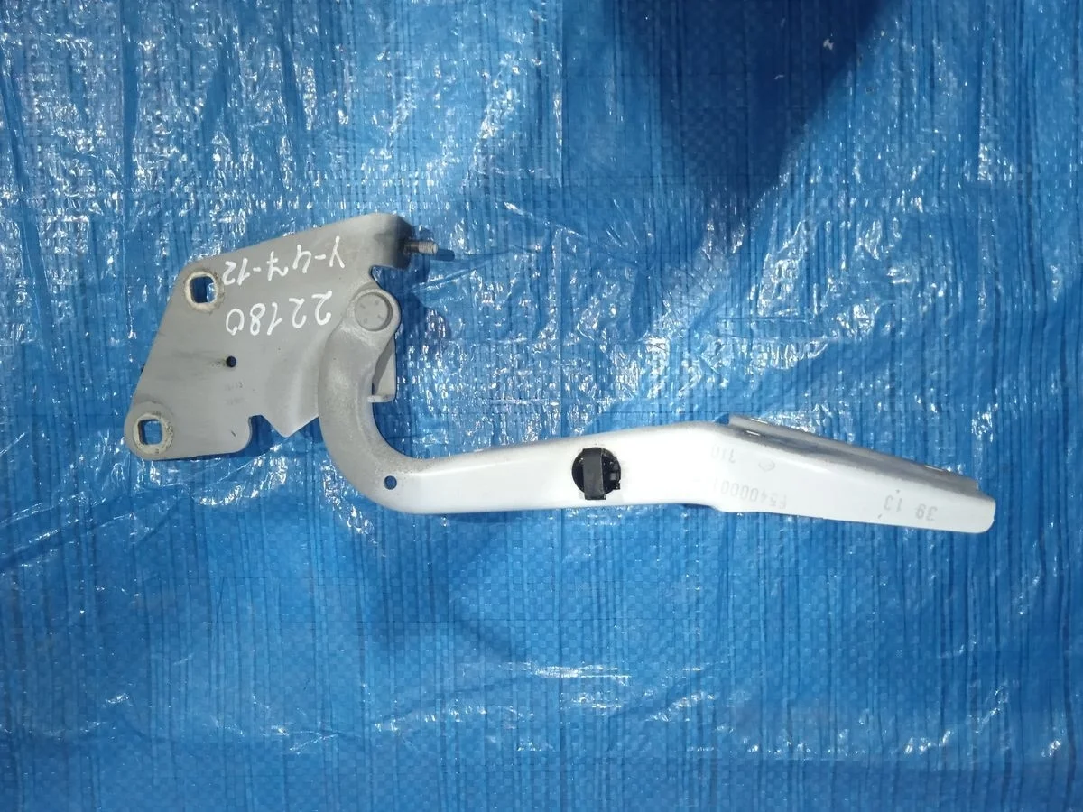 Петля капота правая Renault Fluence I (2009—2013) L30R L30T 654000016R Право Перед