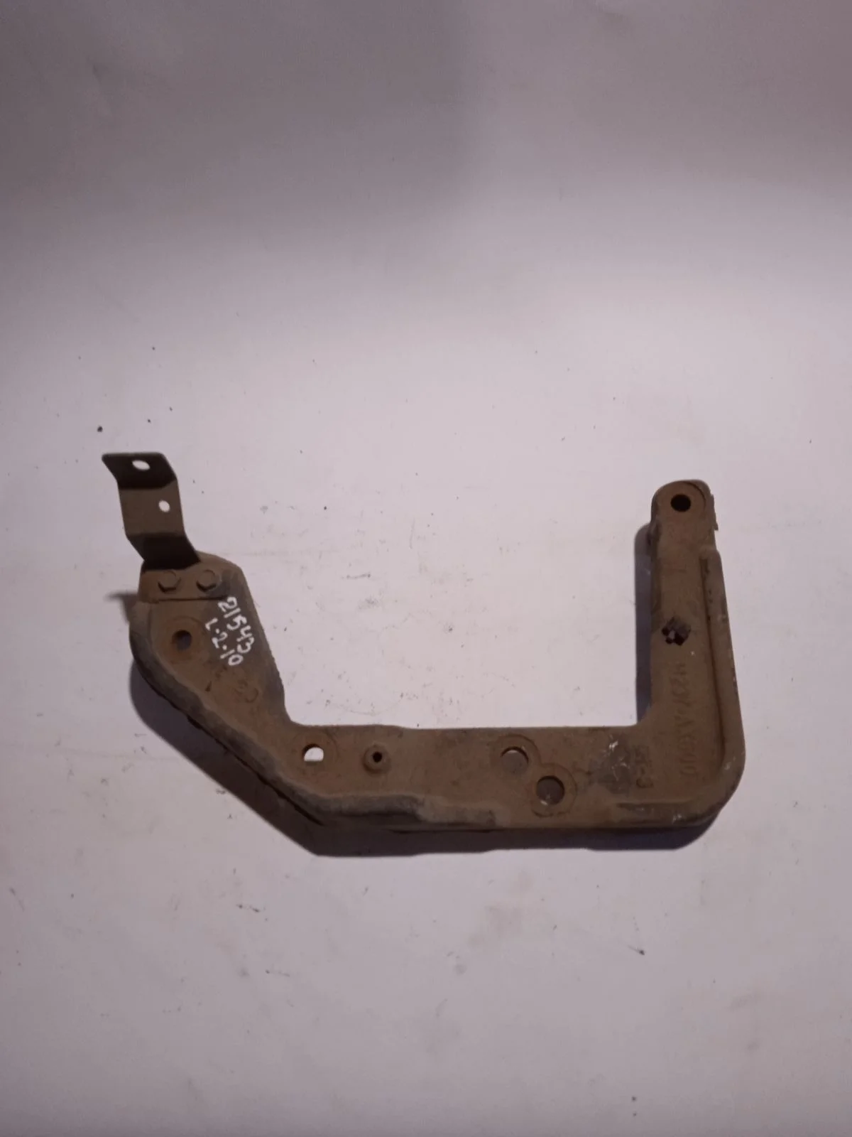 Кронштейн опоры двигателя Nissan Micra K12 (2002—2010)